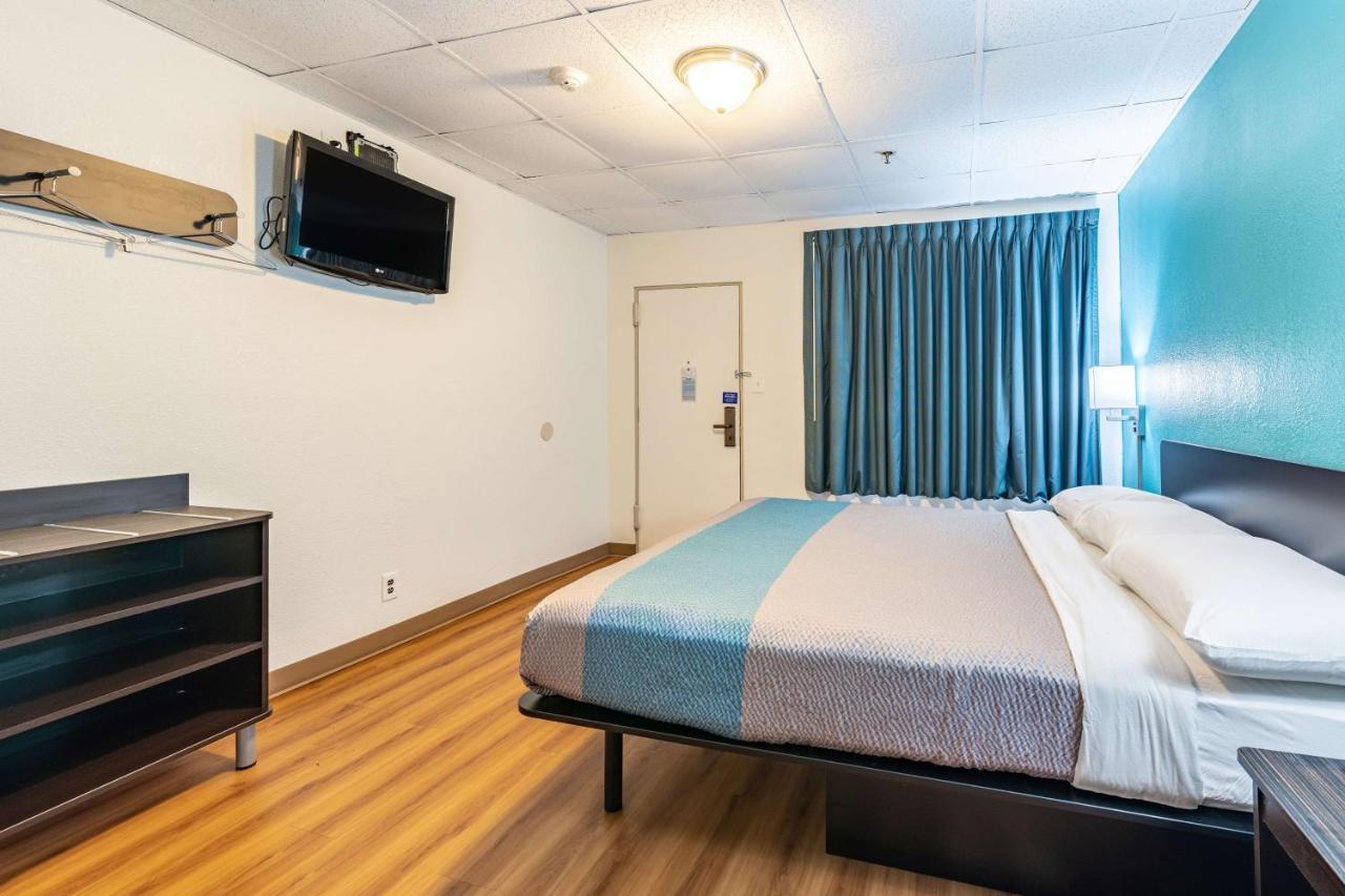 Motel 6-Elmsford, Ny - White Plains Zewnętrze zdjęcie
